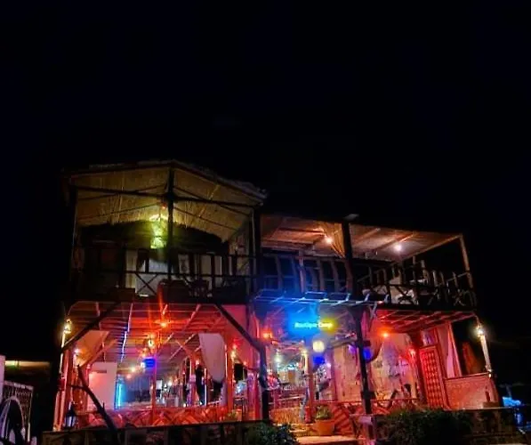 مكان تخييم Salah Boutique Camp نويبع