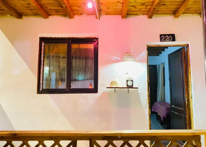 Salah Boutique Camp * نويبع